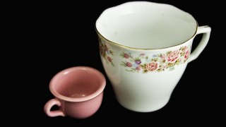 紅茶用のティーカップはなぜ薄い？